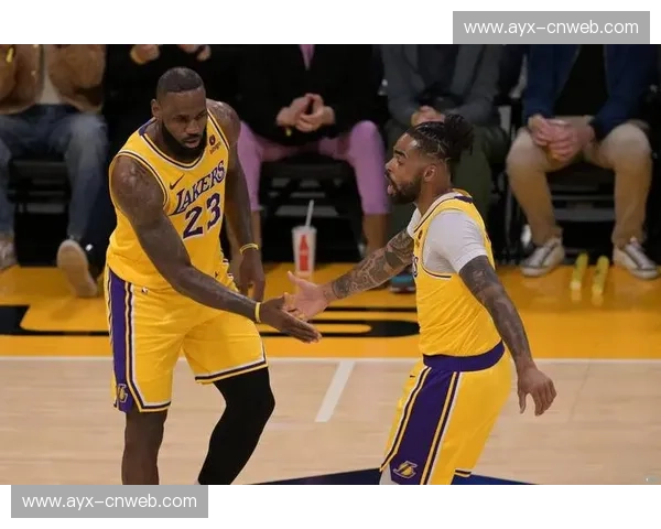 詹姆斯生涯总助攻升至历史第二，湖人进攻体系因组织能力提升而优化