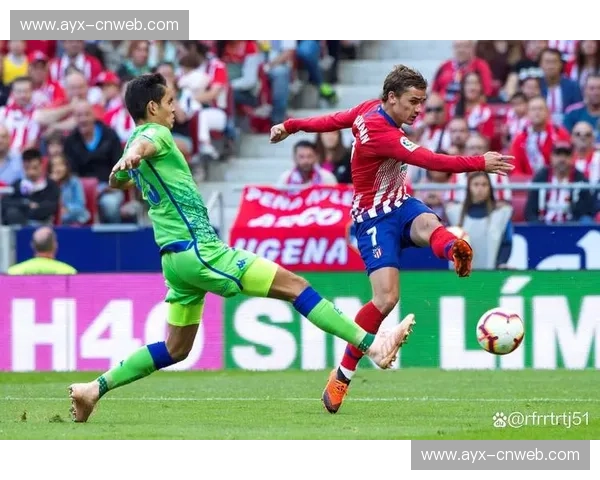 马竞两度领先两度被扳平,布鲁日展现顽强主场韧性 马竞两度领先两度被扳平,布鲁日展现顽强主场韧性